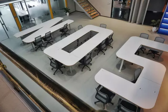 開放式辦公環境