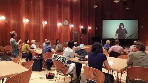 在線交流和遠程培訓